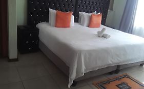 Kuyasa Guesthouse
